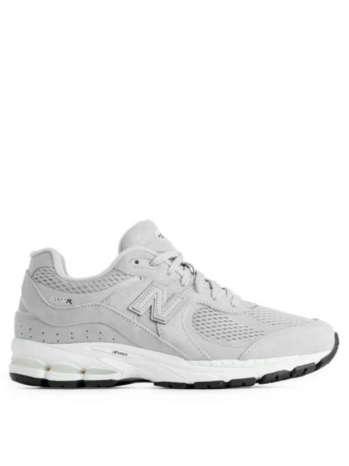 New Balance 2002R Trainers