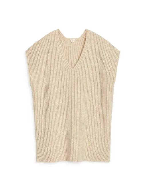 Relaxed Rib-Knit Vest