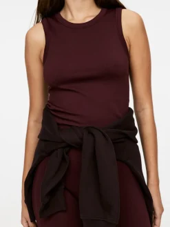 Ribbed Seamless Tank Top