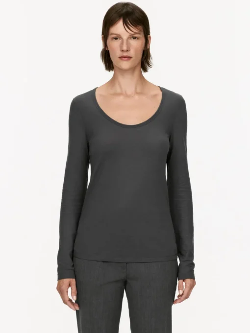 Scoop-Neck Top