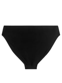 Seamless Briefs